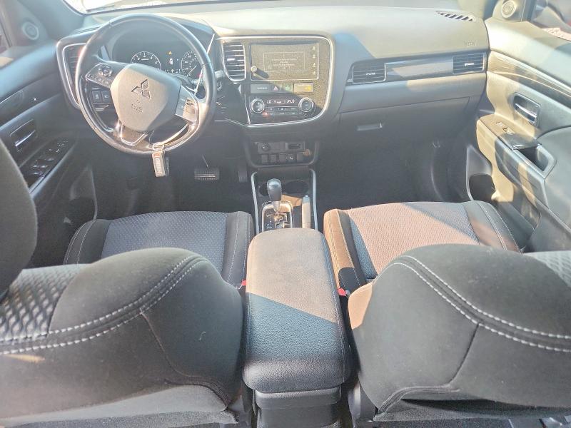 Продаж на аукціоні авто 2018 Mitsubishi Outlander, vin: JA4AD3A30JZ030674, номер лоту: 61560466