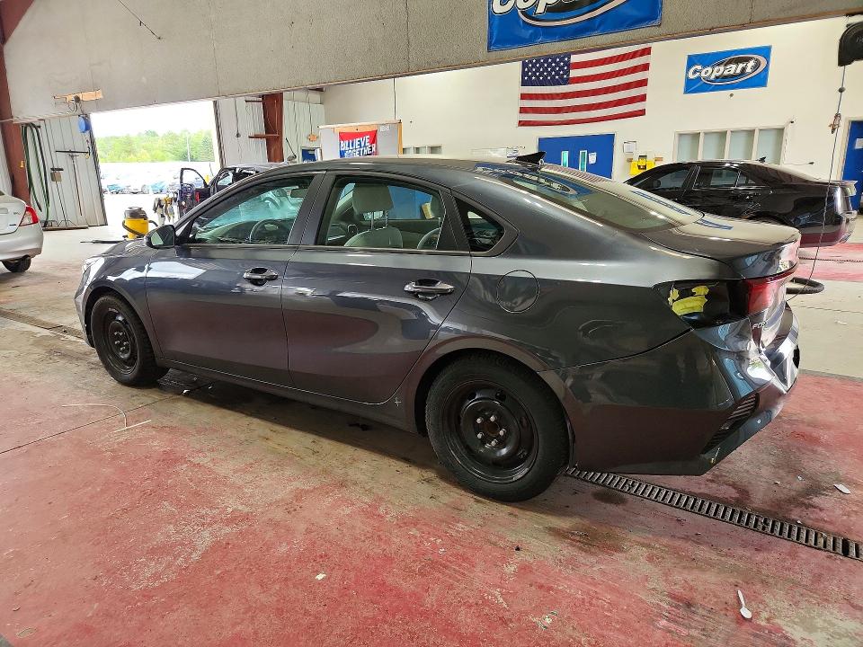 61849096 :رقم المزاد ، 3KPF24AD7NE494885 vin ، 2022 Kia Forte مزاد بيع