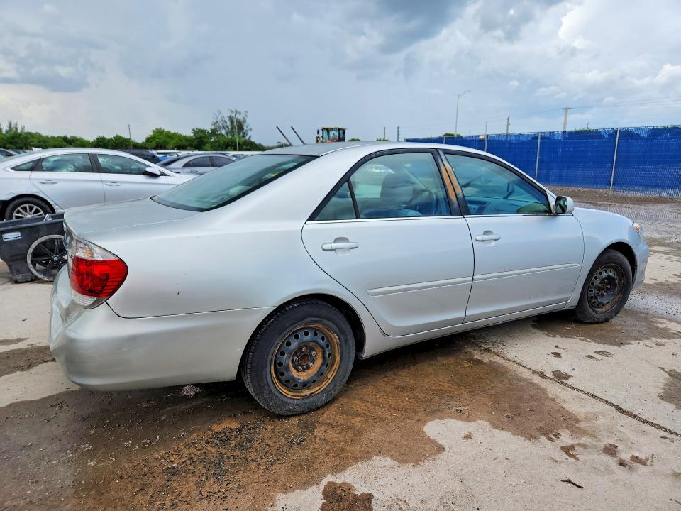 62744436 :رقم المزاد ، 4T1BE32K76U678624 vin ، 2006 Toyota Camry مزاد بيع
