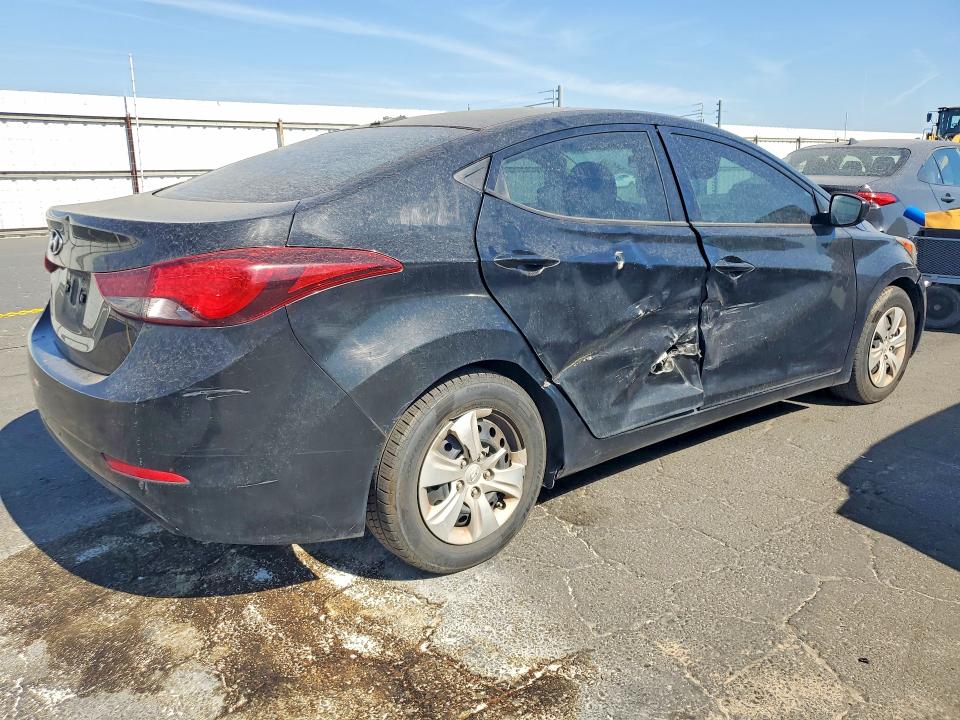 60626436 :رقم المزاد ، 5NPDH4AE4GH779881 vin ، 2016 Hyundai Elantra مزاد بيع