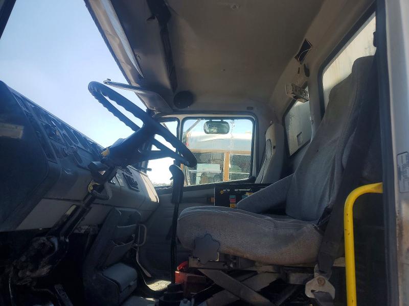 Продажа на аукционе авто 1999 Freightliner Fl112, vin: 1FVXTWEBXXHB53426, номер лота: 59611966