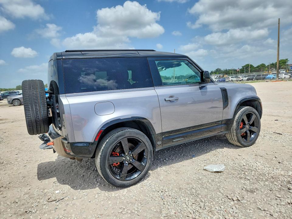 60131726 :رقم المزاد ، SALEX6RU2M2054333 vin ، 2021 Land Rover Defender مزاد بيع