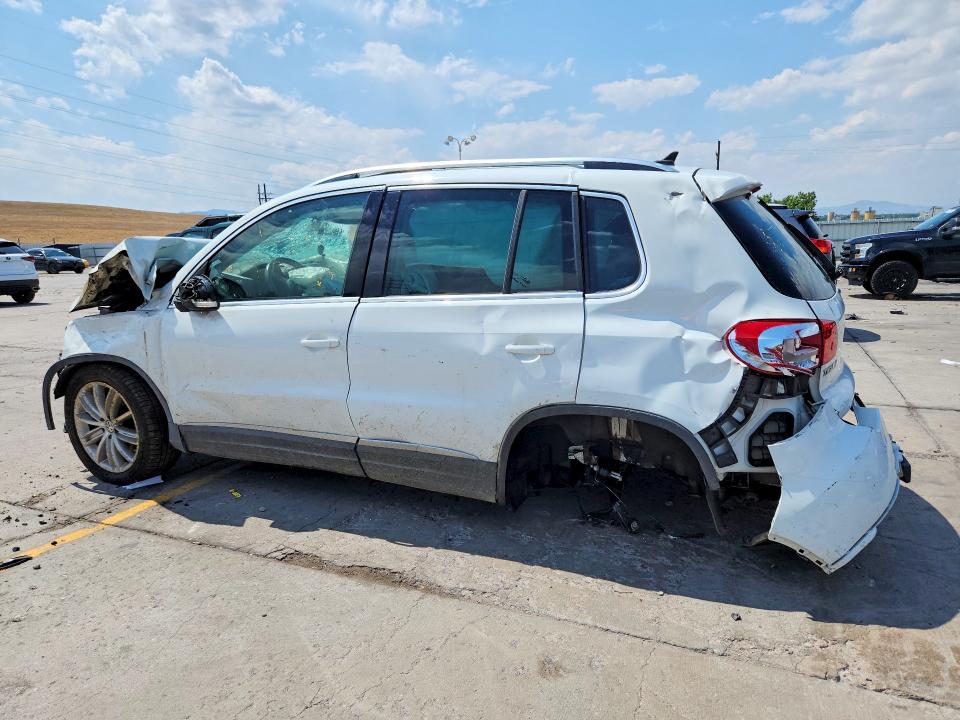2015 Volkswagen Tiguan მანქანა იყიდება აუქციონზე, vin: WVGBV7AX2FW507773, აუქციონის ნომერი: 63502716