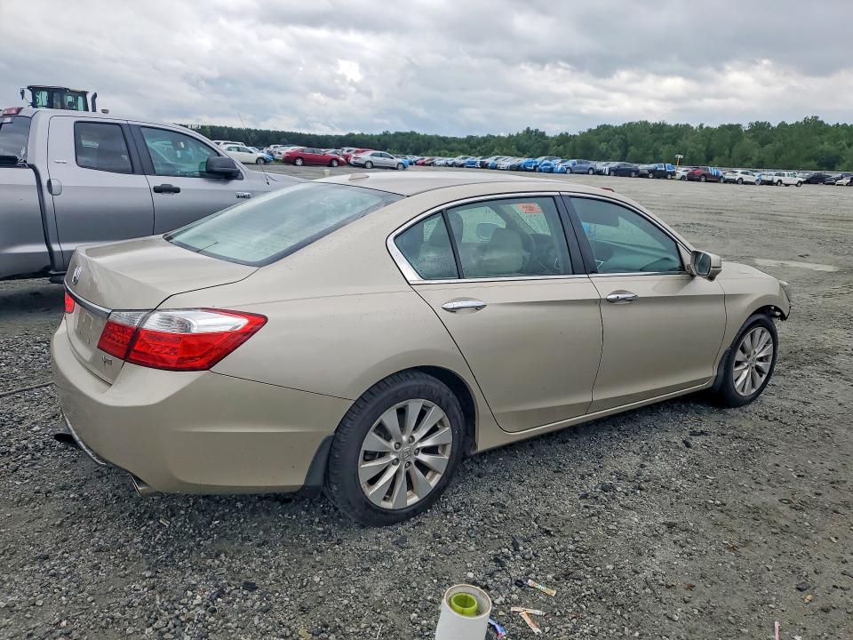 62429376 :رقم المزاد ، 1HGCR3F82DA021547 vin ، 2013 Honda Accord مزاد بيع