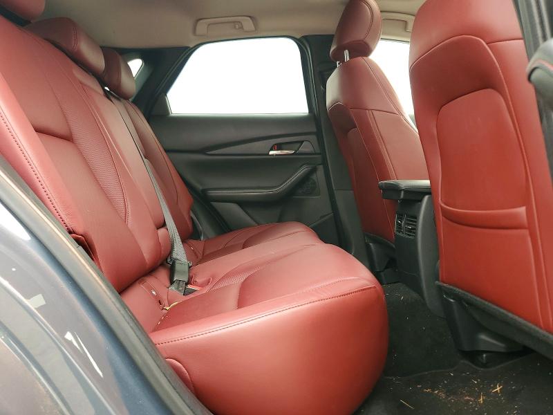 61030016 :رقم المزاد ، 3MVDMBCM7PM569451 vin ، 2023 Mazda Cx-30 مزاد بيع