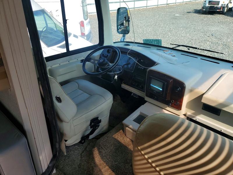 62114406 :رقم المزاد ، 5B4MPA7G953409177 vin ، 2005 Workhorse Custom Chassis Motorhome Chassis مزاد بيع