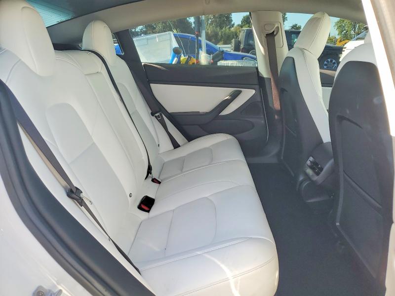 Продаж на аукціоні авто 2018 Tesla Model 3, vin: 5YJ3E1EB7JF100047, номер лоту: 60475116