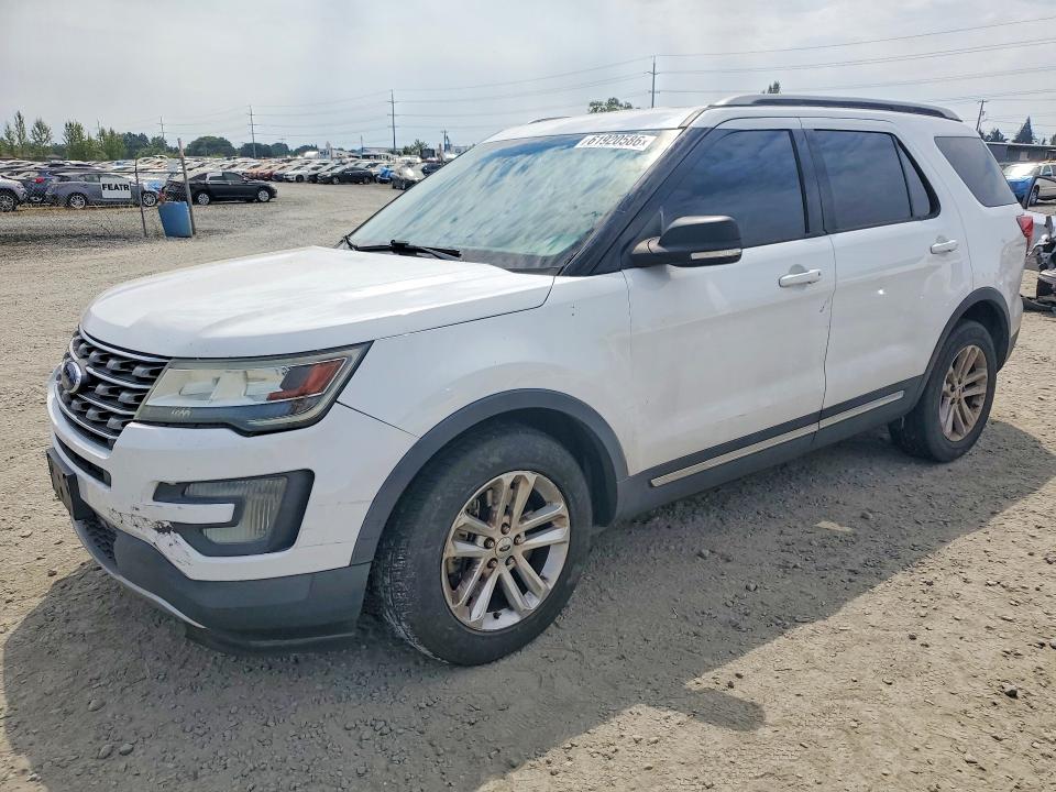 61920586 :رقم المزاد ، 1FM5K7D83GGD28700 vin ، 2016 Ford Explorer مزاد بيع