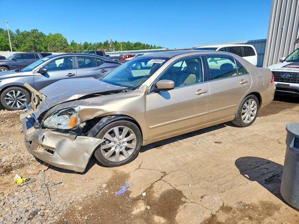 62984666 :رقم المزاد ، 1HGCM66517A040844 vin ، 2007 Honda Accord مزاد بيع