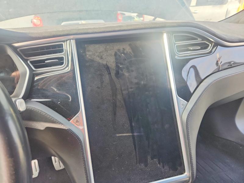 2014 Tesla Model S მანქანა იყიდება აუქციონზე, vin: 5YJSA1H21EFP62246, აუქციონის ნომერი: 62826206