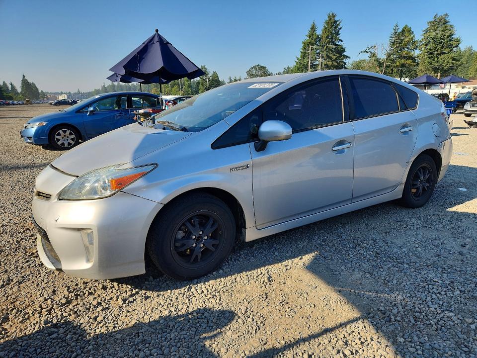 62101376 :رقم المزاد ، JTDKN3DU9E1773513 vin ، 2014 Toyota Prius مزاد بيع