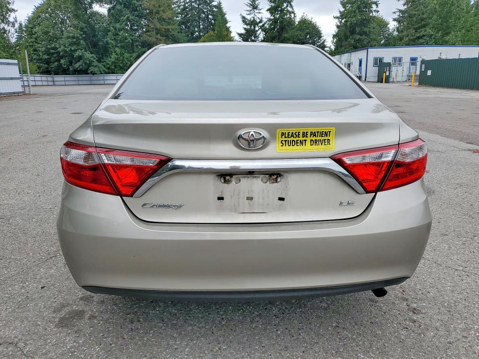 60202466 :رقم المزاد ، 4T4BF1FK8GR517377 vin ، 2016 Toyota Camry مزاد بيع
