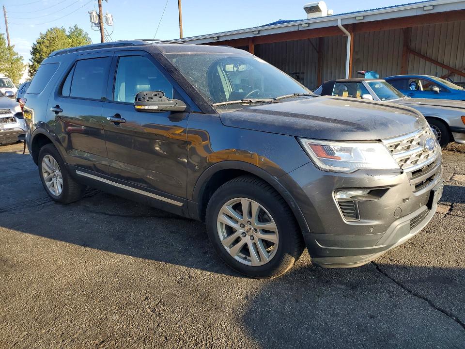 62132086 :رقم المزاد ، 1FM5K8D80JGB65372 vin ، 2018 Ford Explorer مزاد بيع