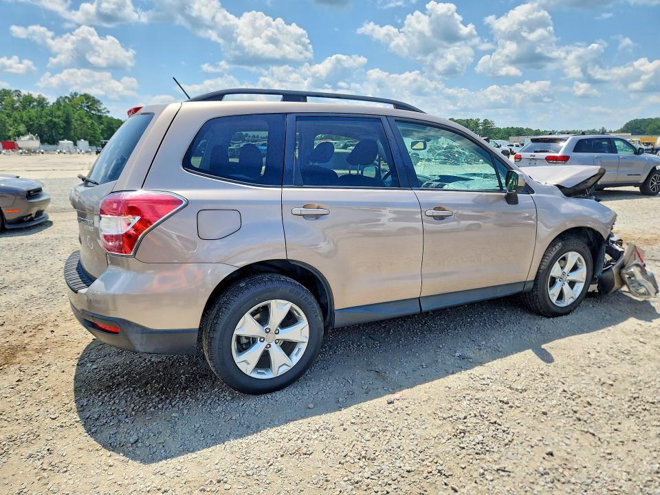 63210686 :رقم المزاد ، JF2SJADC7FH574235 vin ، 2015 Subaru Forester مزاد بيع