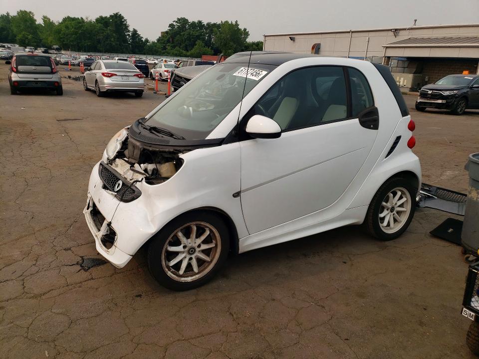 Продаж на аукціоні авто 2013 Smart Fortwo, vin: WMEEJ3BA7DK651129, номер лоту: 61177456