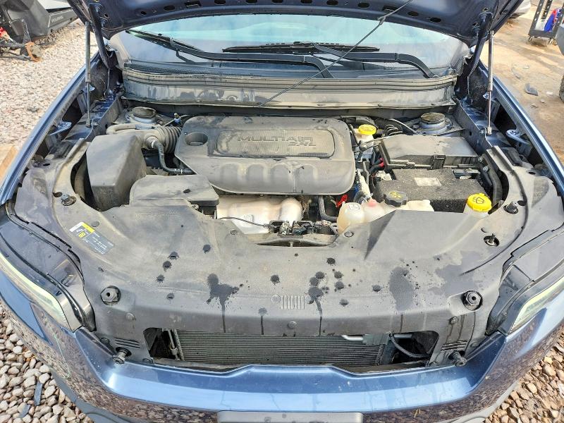 61630546 :رقم المزاد ، 1C4PJMCB4KD379094 vin ، 2019 Jeep Cherokee مزاد بيع