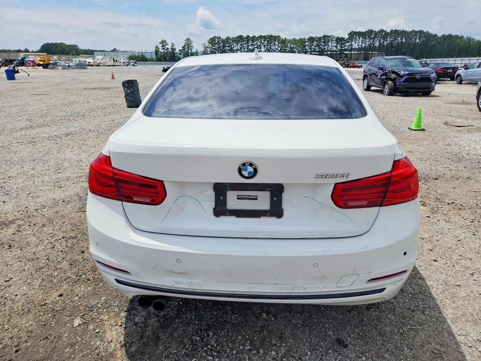 59695156 :رقم المزاد ، WBA8E9G5XGNT44973 vin ، 2016 Bmw 328 مزاد بيع