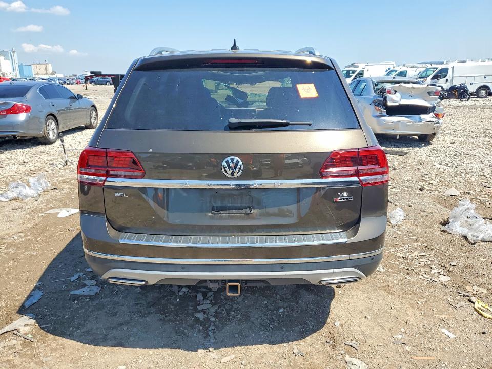 60068376 :رقم المزاد ، 1V2NR2CA3KC563362 vin ، 2019 Volkswagen Atlas مزاد بيع