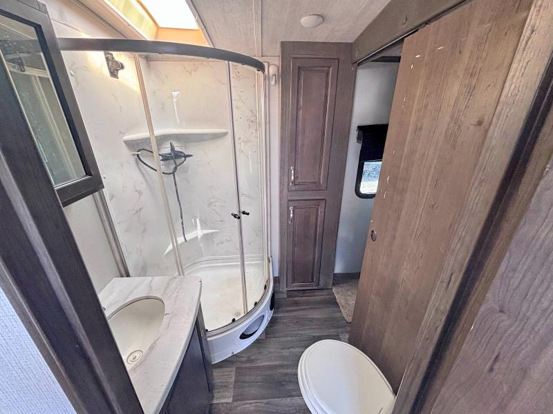 2021 Keystone Cougar 34tsb მანქანა იყიდება აუქციონზე, vin: 4YDT34T26MV508164, აუქციონის ნომერი: 61517456