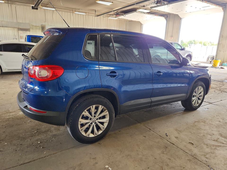 Продажа на аукционе авто 2010 Volkswagen Tiguan, vin: WVGAV7AX0AW002741, номер лота: 62266646