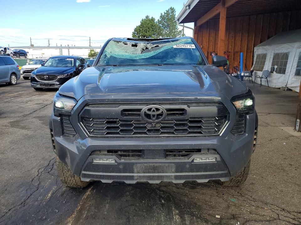 2025 Toyota Tacoma მანქანა იყიდება აუქციონზე, vin: 3TMLB5JN3SM128652, აუქციონის ნომერი: 62245716