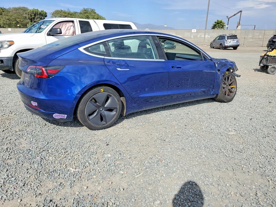 Продаж на аукціоні авто 2018 Tesla Model 3, vin: 5YJ3E1EAXJF154434, номер лоту: 62533886