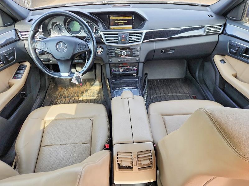 60926396 :رقم المزاد ، WDDHF8HB5BA368277 vin ، 2011 Mercedes-benz E مزاد بيع