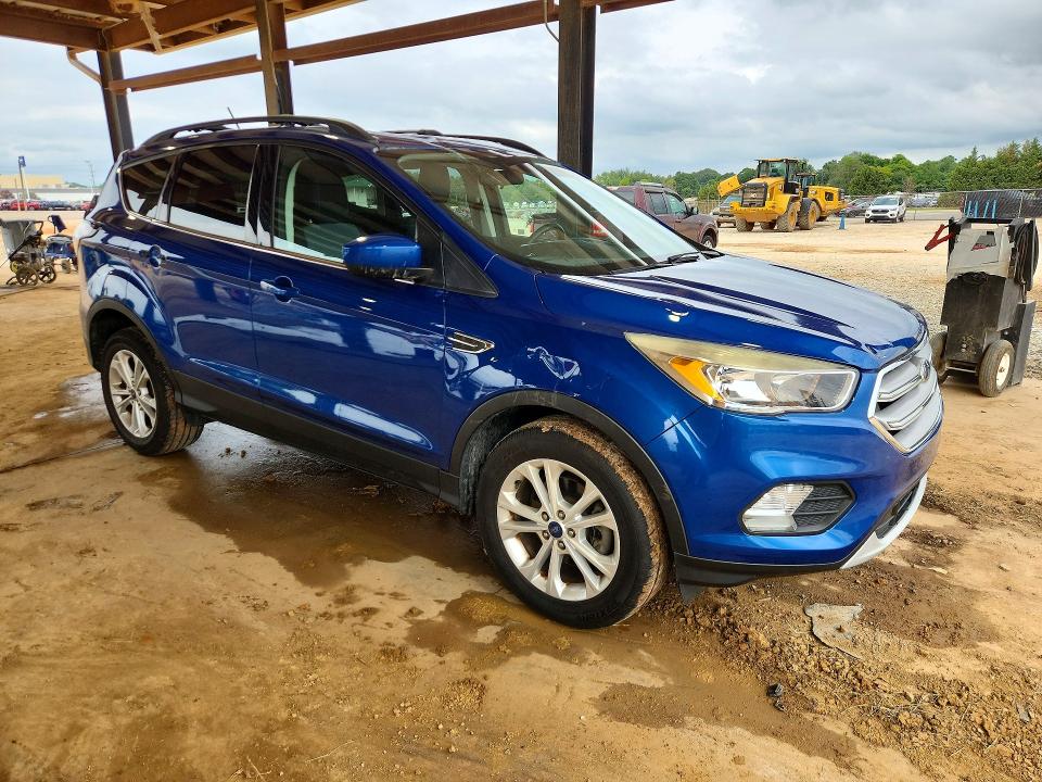 Продажа на аукционе авто 2018 Ford Escape, vin: 1FMCU0GD2JUB03355, номер лота: 61603026