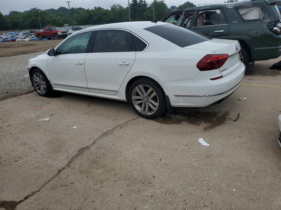 2017 Volkswagen Passat მანქანა იყიდება აუქციონზე, vin: 1VWGT7A32HC037503, აუქციონის ნომერი: 59972366