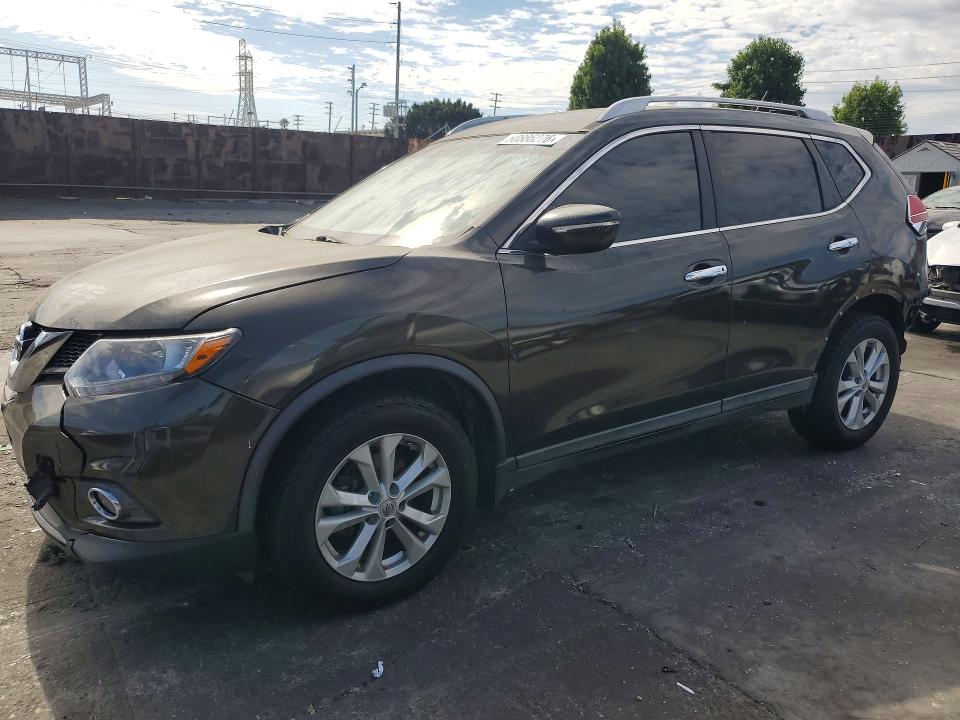 60886276 :رقم المزاد ، 5N1AT2MT7FC802043 vin ، 2015 Nissan Rogue مزاد بيع