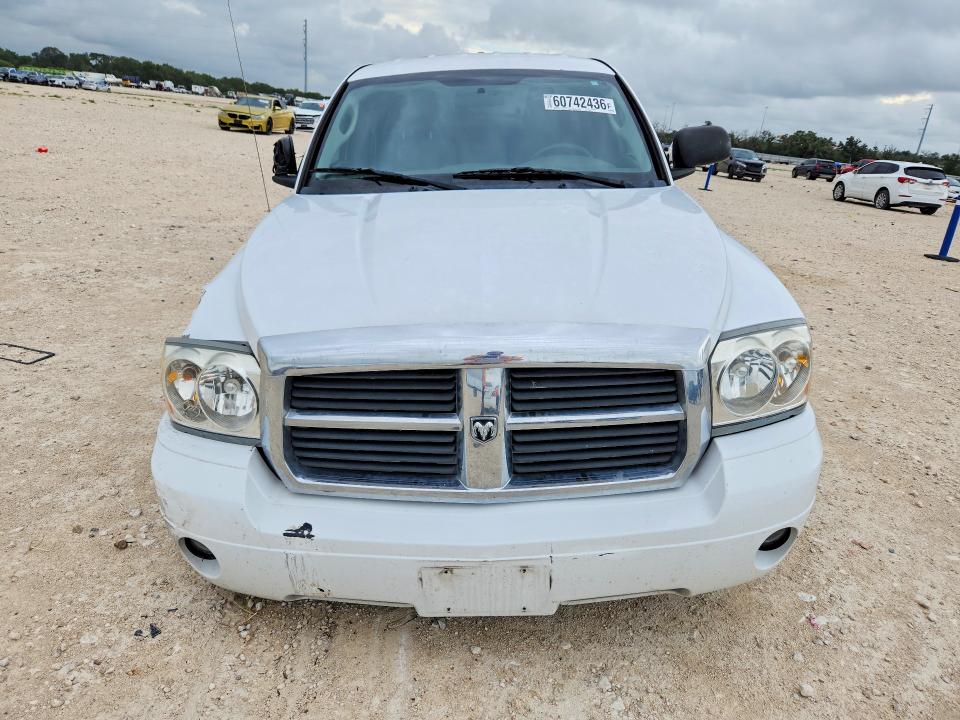 60742436 :رقم المزاد ، 1D7HE42K76S711949 vin ، 2006 Dodge Dakota مزاد بيع