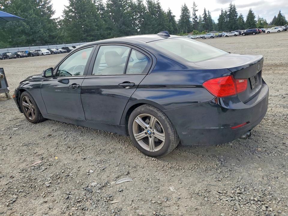 62279456 :رقم المزاد ، WBA3C1C58DF443076 vin ، 2013 Bmw 328 مزاد بيع