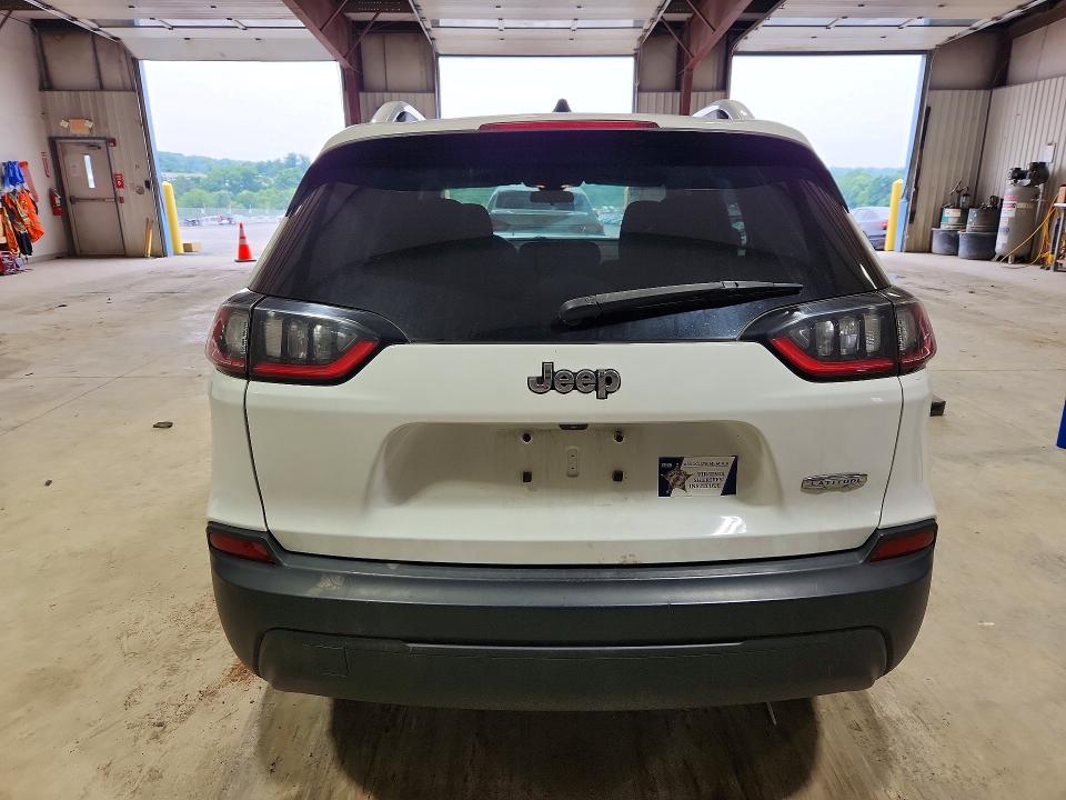 60820816 :رقم المزاد ، 1C4PJLCB5LD628319 vin ، 2020 Jeep Cherokee مزاد بيع