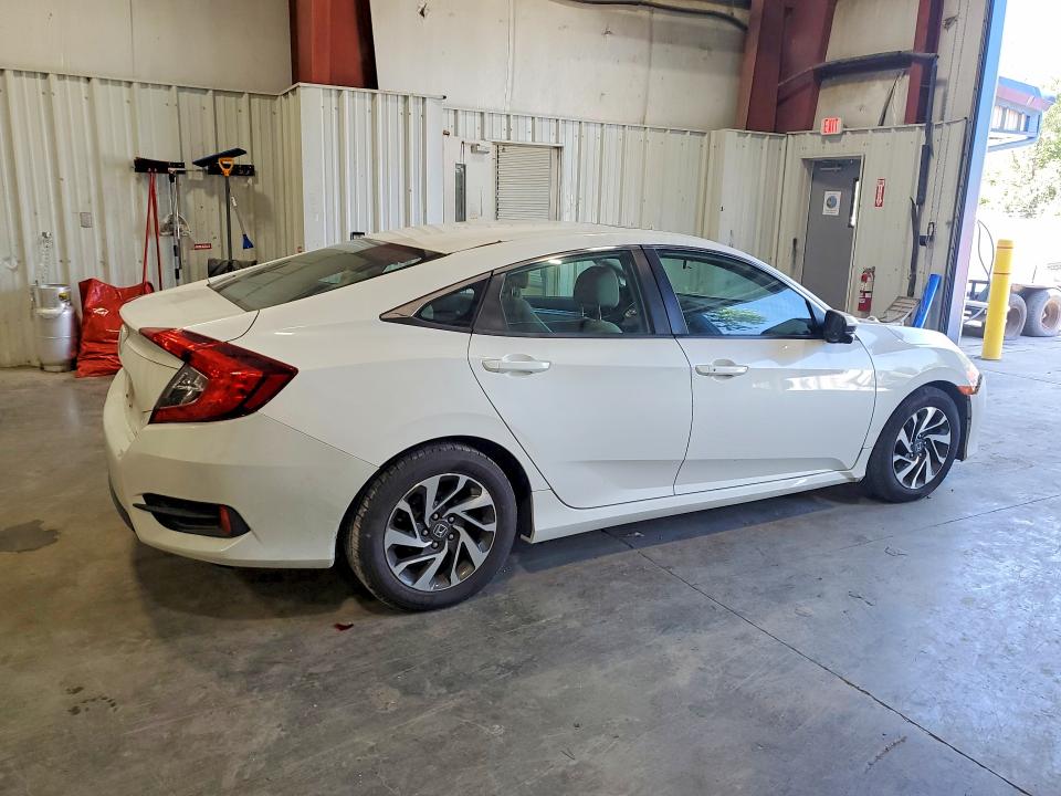Продаж на аукціоні авто 2016 Honda Civic, vin: 19XFC2F72GE200106, номер лоту: 61079576