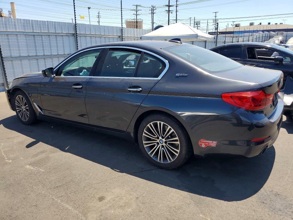 61818106 :رقم المزاد ، WBAJA9C51JB033542 vin ، 2018 Bmw 530e مزاد بيع