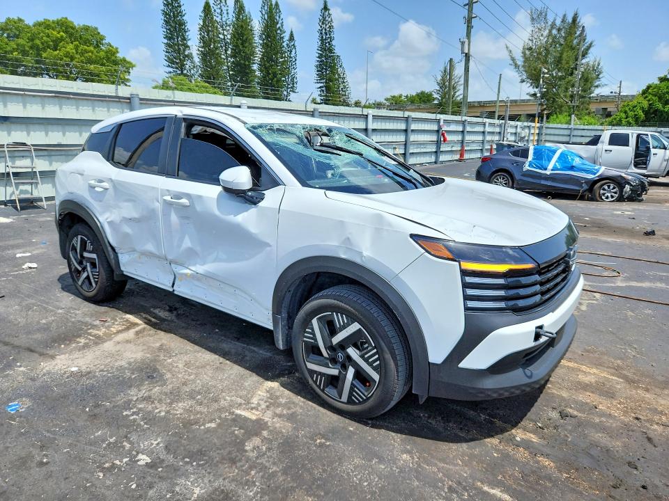 60157536 :رقم المزاد ، 3N8AP6CAXSL437523 vin ، 2025 Nissan Kicks مزاد بيع