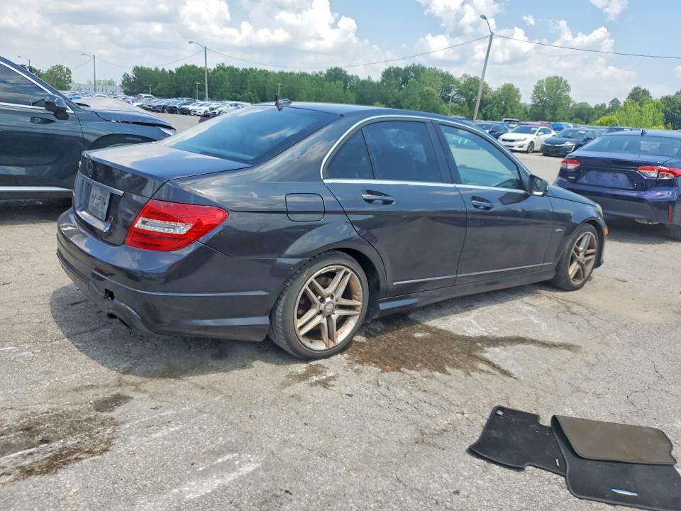 59302196 :رقم المزاد ، WDDGF5HB6CR218904 vin ، 2012 Mercedes-benz C مزاد بيع