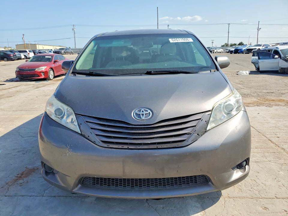 Aukcja sprzedaży 2017 Toyota Sienna, vin: 5TDKZ3DC2HS792097, numer aukcji: 62611906