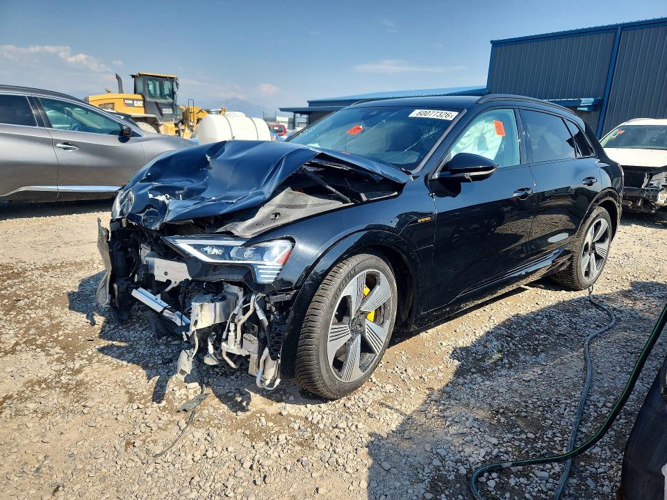 Auction sale of the 2022 Audi E-tron, vin: WA1LAAGE5NB028707, lot number: 60077326