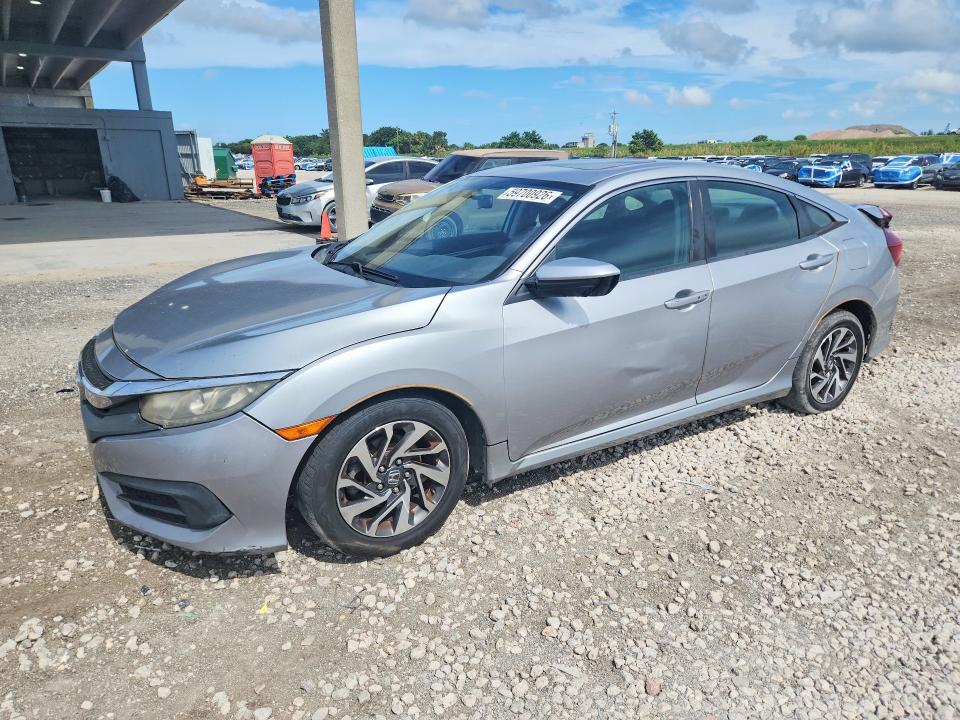 59700926 :رقم المزاد ، 19XFC2F73GE007625 vin ، 2016 Honda Civic مزاد بيع