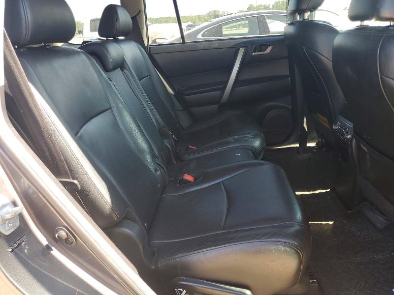 56788936 :رقم المزاد ، 5TDBK3EH4CS133705 vin ، 2012 Toyota Highlander مزاد بيع