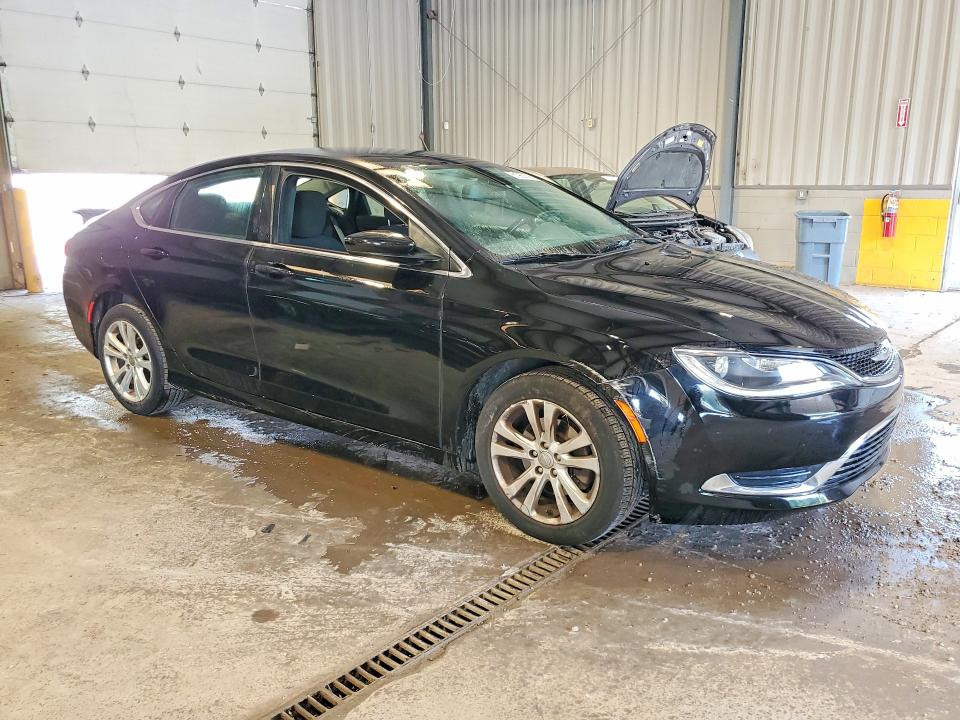 61953016 :رقم المزاد ، 1C3CCCABXFN733274 vin ، 2015 Chrysler 200 مزاد بيع