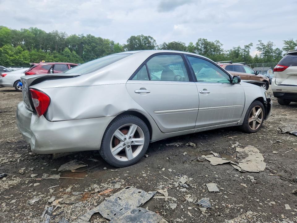 2004 Toyota Camry მანქანა იყიდება აუქციონზე, vin: 4T1BE32K14U842155, აუქციონის ნომერი: 60636366