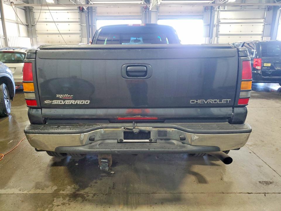 2004 Chevrolet Silverado მანქანა იყიდება აუქციონზე, vin: 1GCJK39U14E247008, აუქციონის ნომერი: 60691606