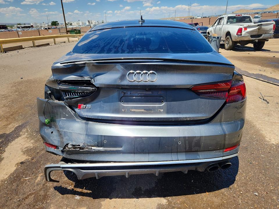 59734126 :رقم المزاد ، WAUB4CF55JA075528 vin ، 2018 Audi S5 مزاد بيع