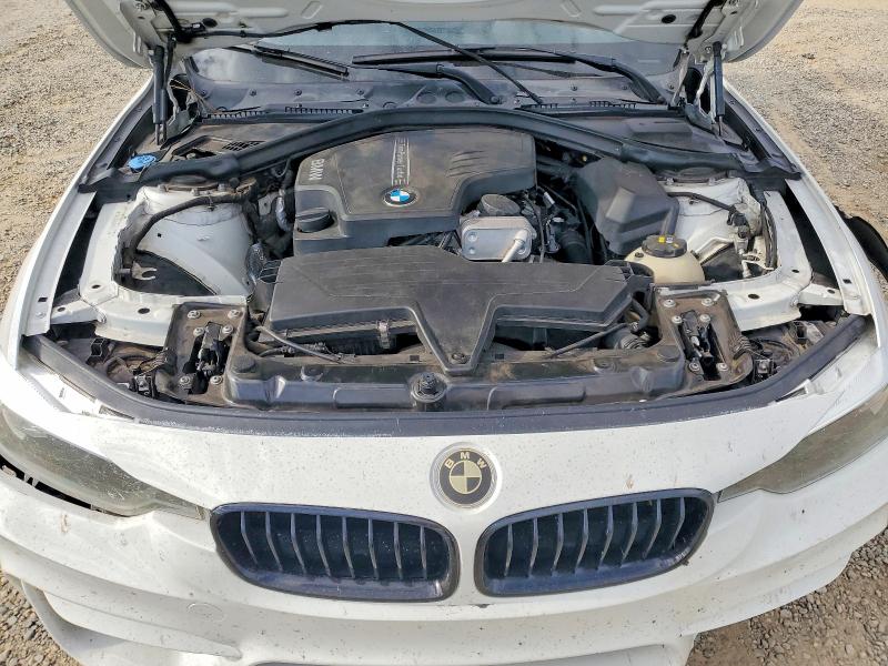 61808646 :رقم المزاد ، WBA8E9G50GNU28414 vin ، 2016 Bmw 328 مزاد بيع