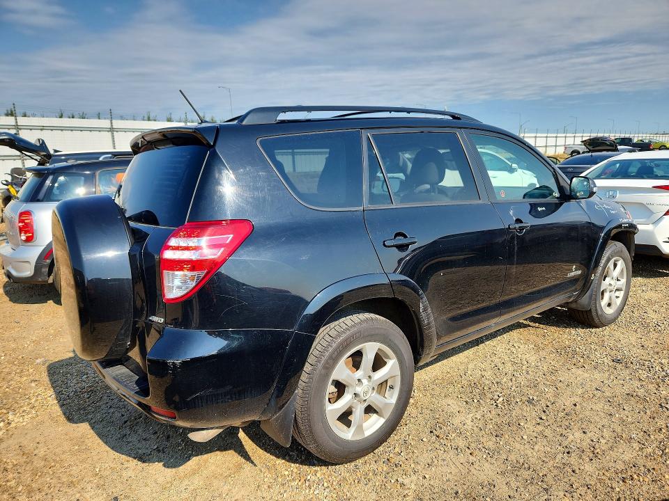 62834326 :رقم المزاد ، 2T3DF4DVXBW158003 vin ، 2011 Toyota Rav4 مزاد بيع