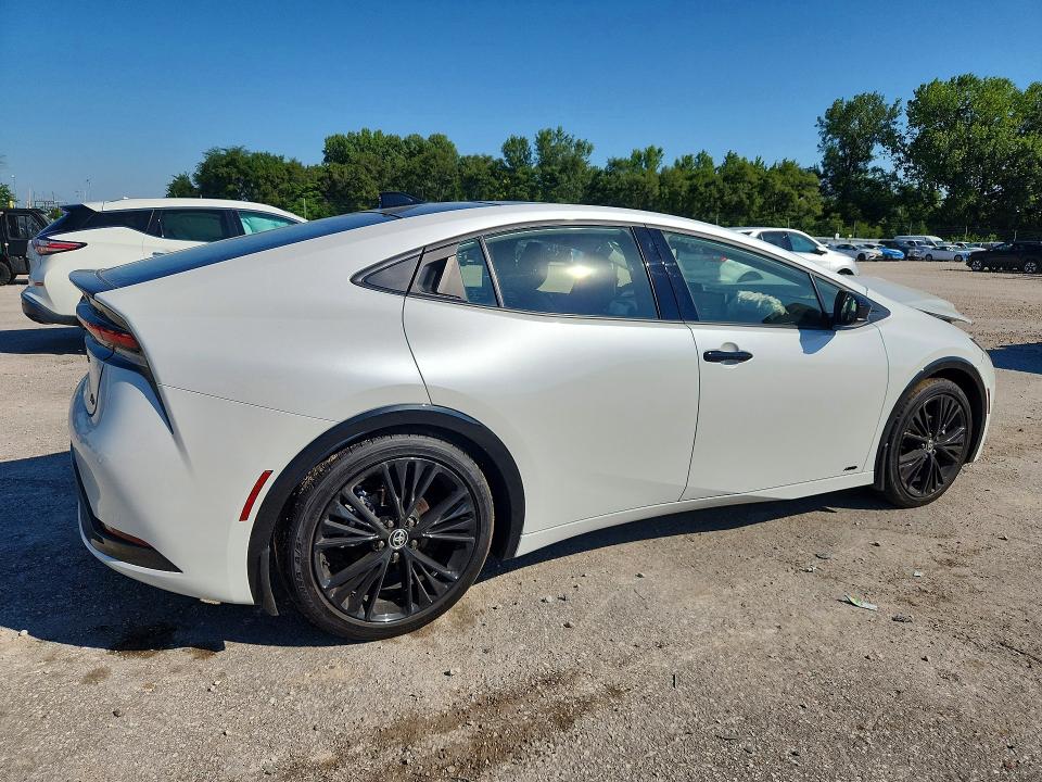 2026 Toyota Prius მანქანა იყიდება აუქციონზე, vin: JTDADABU2T3033325, აუქციონის ნომერი: 60835166