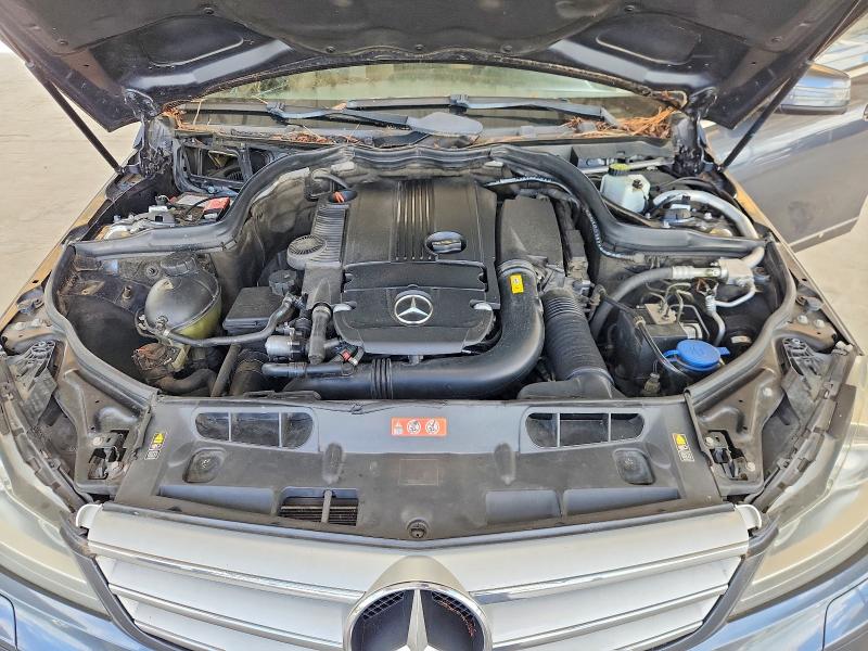 2013 Mercedes-benz C მანქანა იყიდება აუქციონზე, vin: WDDGF4HB9DA746267, აუქციონის ნომერი: 62120606