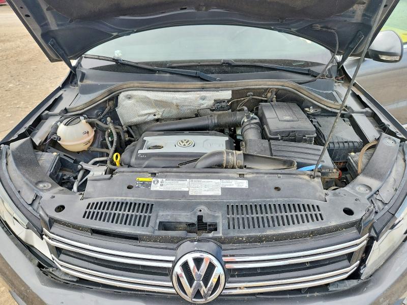 Продажа на аукционе авто 2016 Volkswagen Tiguan, vin: WVGAV7AX8GW575993, номер лота: 62202866
